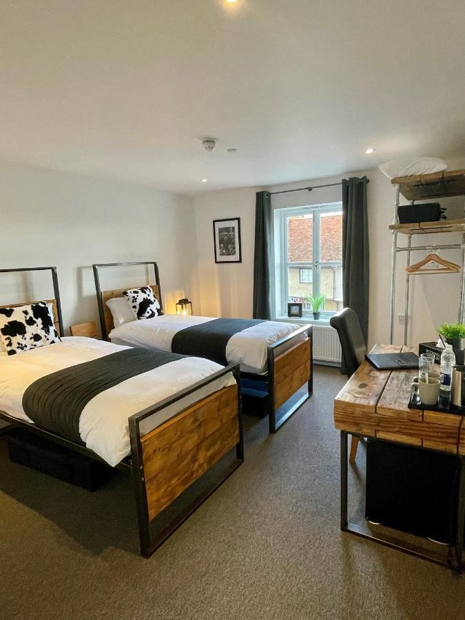 Booking Urban At Stisted Braintree Eksteriør bilde